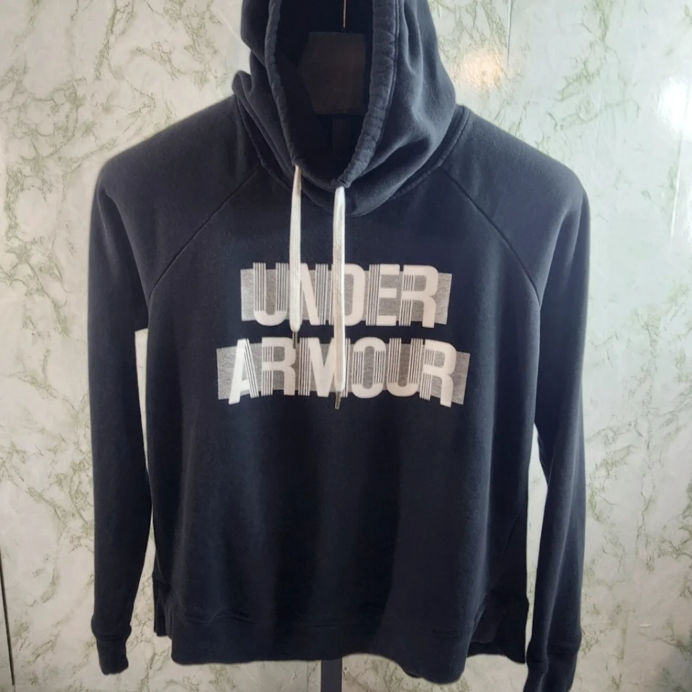 Under Armour Pullover Black Hoodie